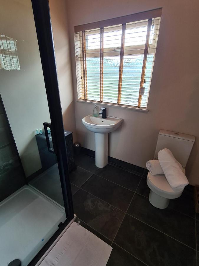 Rumer Hill House A Unique Boutique Styled Place To Stay In Cannock Close To A5 The Mcarthur Glen Outlet Great Wyrley Εξωτερικό φωτογραφία